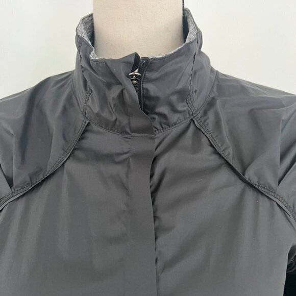 Lululemon Black Windbraker Jacket Size 6 / 05 - Picture 4 of 8
